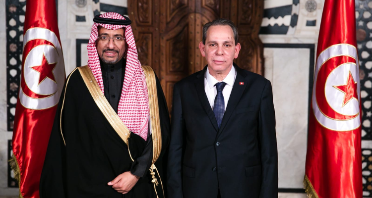 رئيس الحكومة يستقبل وزير الصناعة والثروة المعدنية السعودي