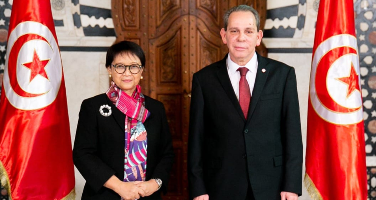 الحشاني يستقبل وزيرة الخارجية الإندونيسية