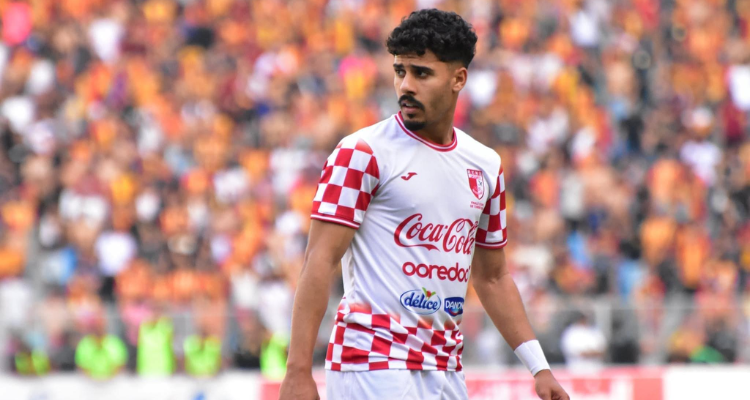 مالك شويخ يكشف حقيقة رفضه الجلوس على بنك بدلاء الاولمبي الباجي في مباراة السوبر