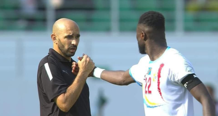 "الكاف" يقرر إيقاف الركراكي 4 مباريات