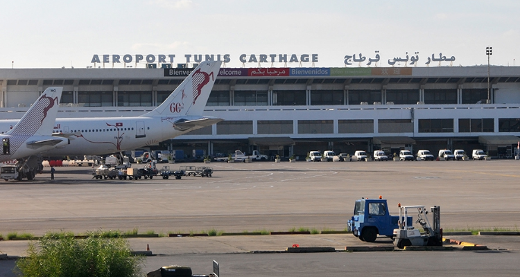 السيطرة على حريق شب بمكتبيْن  في مطار تونس قرطاج