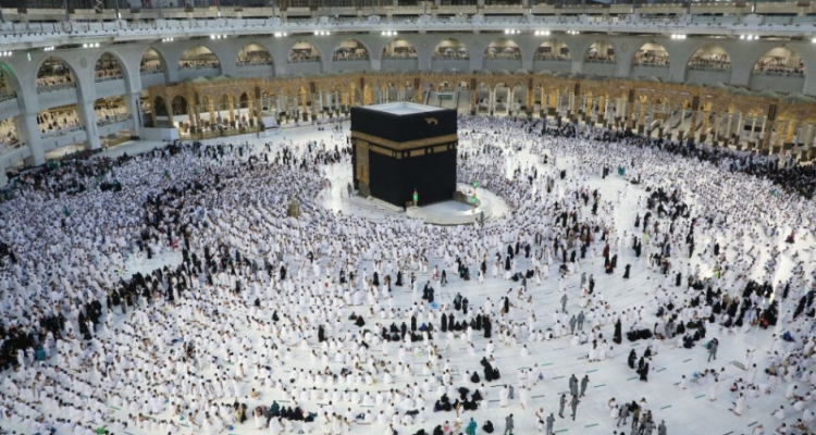 وزير الشؤون الدينية يؤكد تواصل الجهود للضغط على كلفة الحج