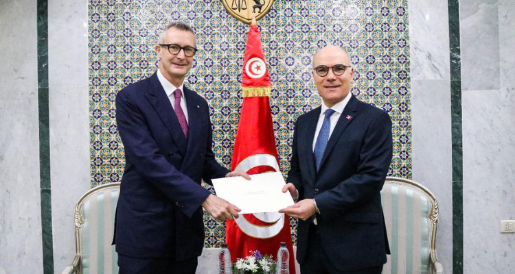 وزير الخارجية يتسلم نسخة من أوراق اعتماد السفير الايطالي الجديد بتونس