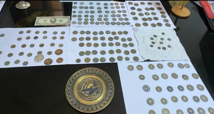 الجم: القبض على شخص بحوزته 200 قطعة نقدية أثرية 