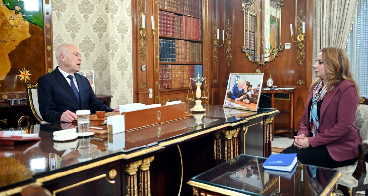 خلال لقائه وزيرة الاقتصاد: الرئيس سعيّد يشدد على  أهمية استقلال القرار الوطني