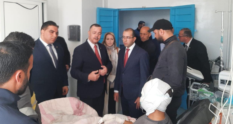 وزيرا الصحة والطاقة يعودان المصابين في حادثة الانفجار برادس