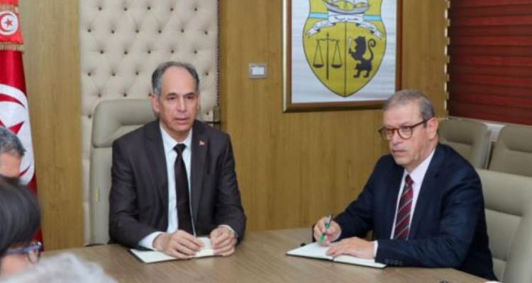 وزير التعليم العالي يوصى بضرورة التسريع في إنجاز مشاريع التحول الرقمي