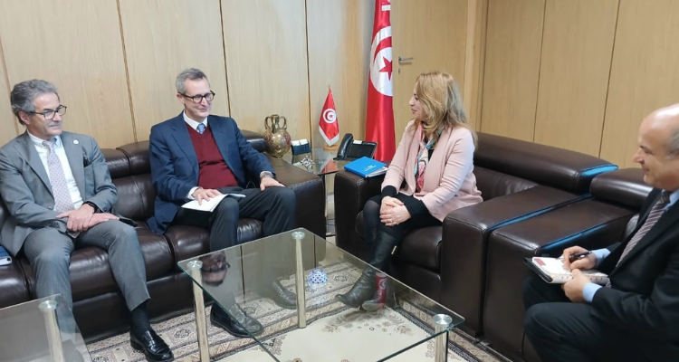 سفير ايطاليا: تونس تحظى باهتمام لدى الأوساط الاستثمارية الايطالية