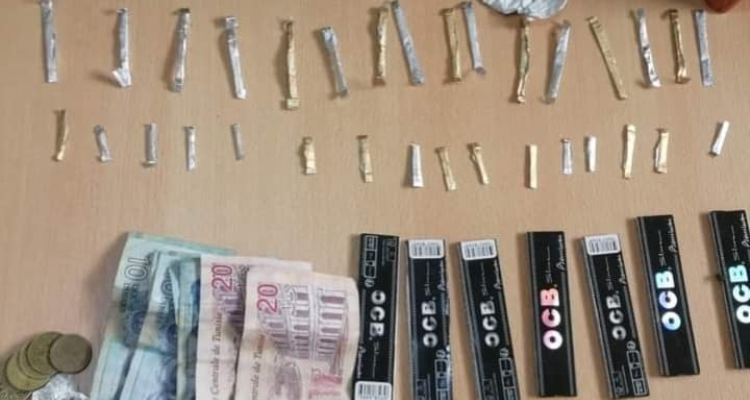 بينهم فتاة: القبض على 3 اشخاص بحوزتهم كمية من المخدّرات