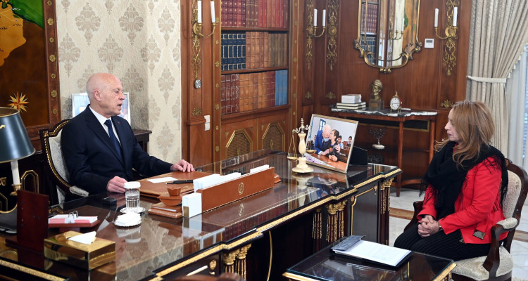 رئيس الدولة: من الضروري أن تكون الخيارات الاقتصادية خيارات وطنية خالصة