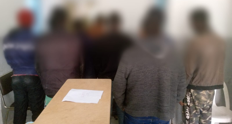 انتشال جثتين والاحتفاظ بعدد المنظمين والوسطاء والمهاجرين غير النظاميين