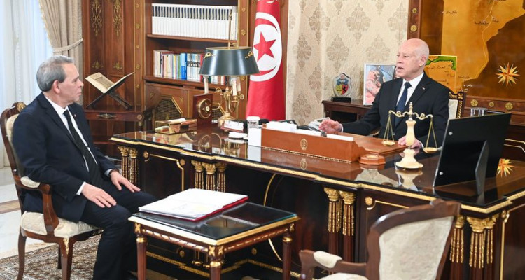 الرئيس سعيّد يشدّد مجددا على ضرورة تطهير الإدارة