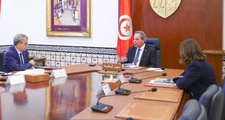 أهمية دور البنوك في الرفع من نسق التنمية ودعم الإقتصاد محور لقاء الحشاني بمحافظ البنك المركزي