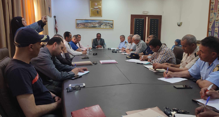 جلسة عمل للنظر في إيجاد الحلول العاجلة للاكتظاظ المروري بمعتمدية القصر