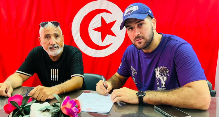 فاخر الواد يعزز أكابر كرة اليد لـ ''سبورتينغ المكنين''