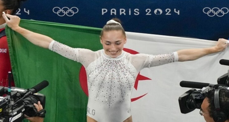 كيليا نمور تهدي الجزائر والعرب أول ذهبية في أولمبياد باريس 2024
