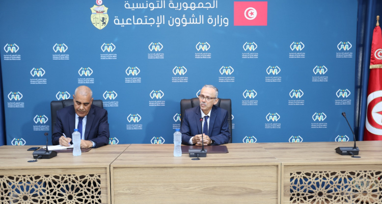 عصام لحمر يؤكد التزامه بدفع نسق انجاز البرامج والمشاريع الاجتماعية