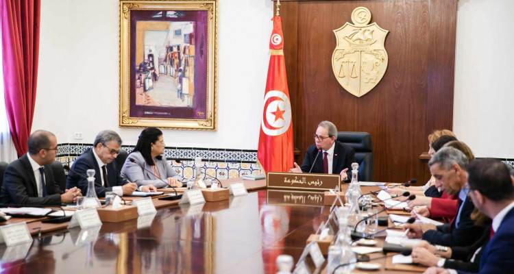 جلسة وزارية تُقرّ اقتناء 300 حافلة جديدة بصفة مستعجلة