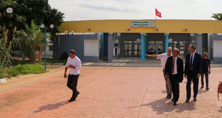 وزير التعليم العالي يؤدّي زيارة غير معلنة إلى مؤسّسات الخدمات الجامعية ببنزرت