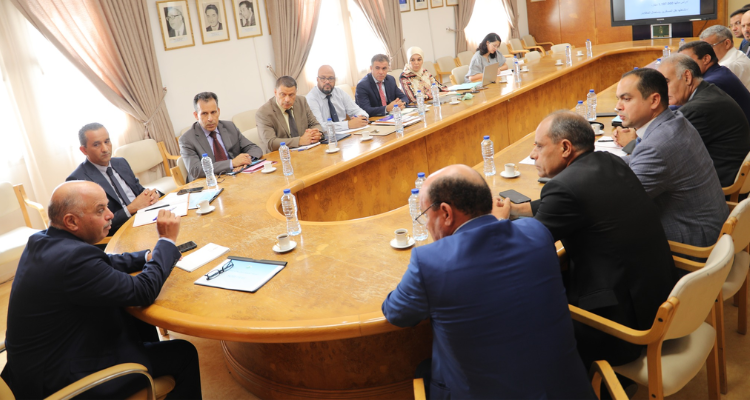 وزير النقل يتابع استعدادات العودة المدرسية والجامعية لشركتيْ النقل بصفاقس و الساحل