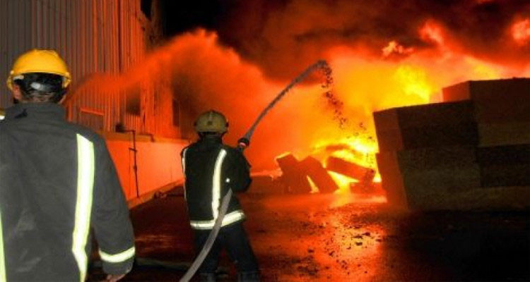 الهوارية: حريق بمنطقة تزغران يتسبب في نفوق 20 خروفا و 3 أبقار