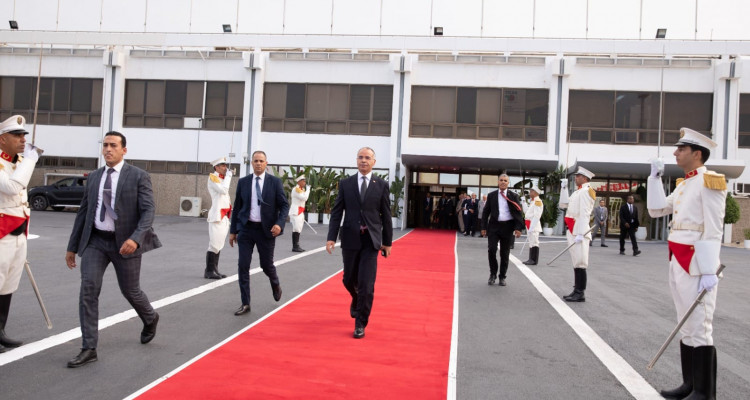 رئيس الحكومة يغادر تونس نحو بكين