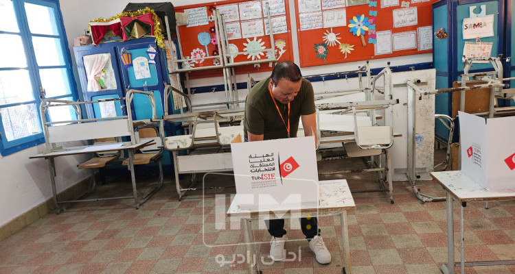بنزرت: انطلاق التصويت للانتخابات الرئاسية بنسق  بطيء في معتمدية منزل جميل