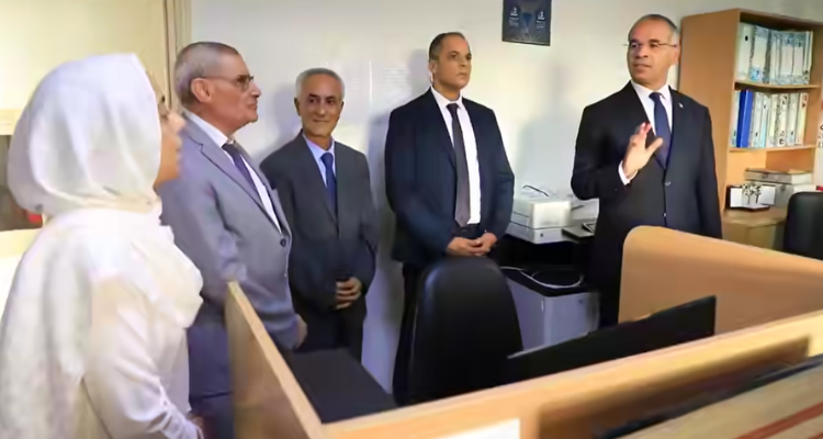 المدوري يؤدي زيارة غير معلنة للبناية الفرعية لرئاسة الحكومة بباب العسل