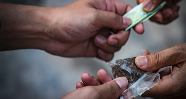 قصرهلال: القبض على مروّج مخدّرات متلبسا 