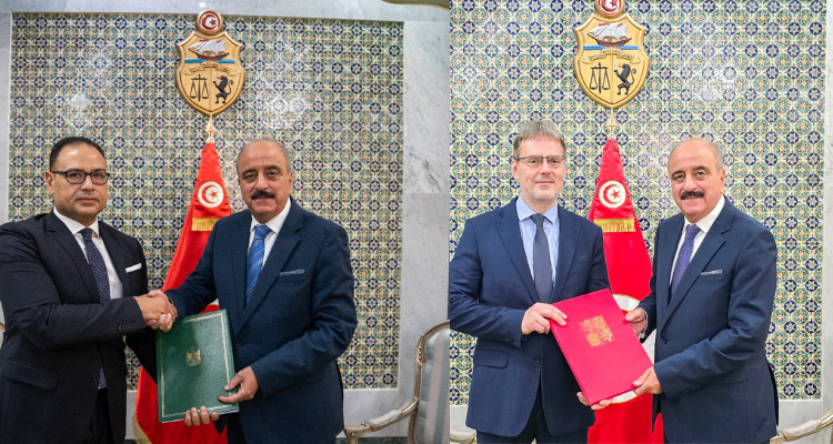 وزير الخارجية يتسلم نسخ من أوراق اعتماد سفيريْ تشيكيا ومصر الجديدين لدى تونس