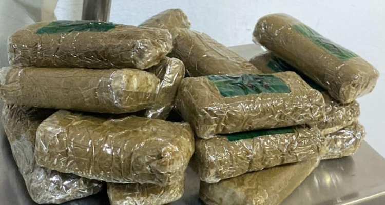 مطار جربة جرجيس : إحباط محاولة تهريب أكثر من  1.5 كغ من الزطلة والكوكايين