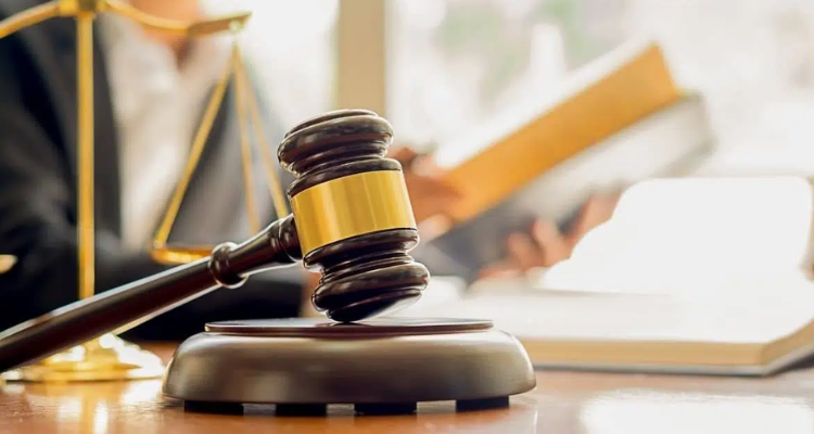 الاحتفاظ بـ7 اشخاص بشبهة الاستيلاء على معدات وعدادات مائية و بيعها
