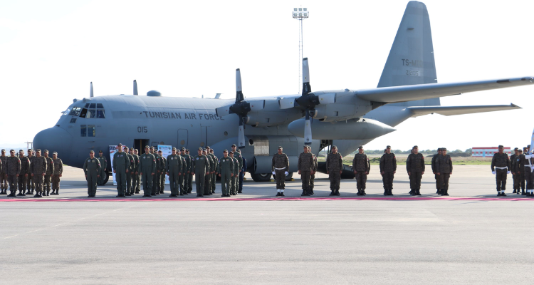 جيش الطيران يتسلم طائرة نقل نوع '' C130 ''