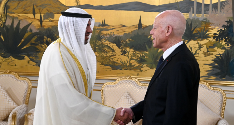 مزيد تعزيز علاقات التعاون والشراكة بين تـونس والكويت محـور لقاء سعيّد مع وزيـر الخارجيـة الكويتي