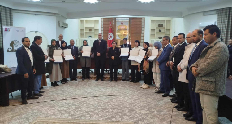 وزيرة المرأة تؤدي زيارة عمل الى تطاوين