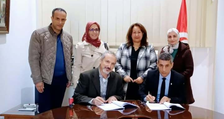 إمضاء الصفقة الخاصة باستكمال إنجاز مستشفى  امراض النساء والتوليد ببنزرت 