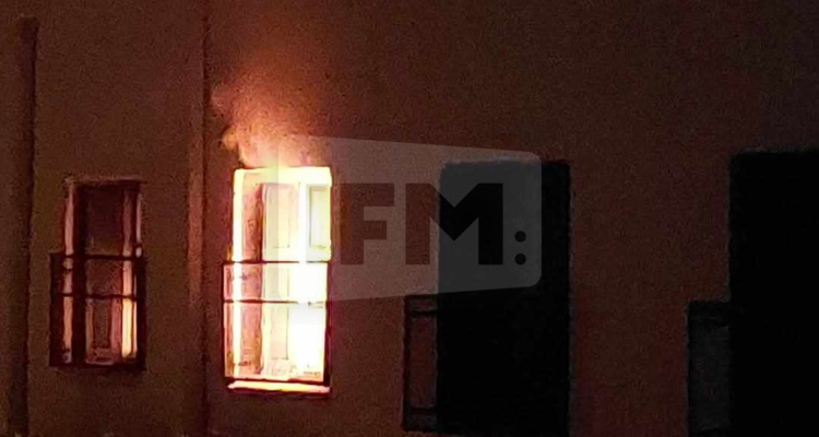 قربة: ثلاثة مراهقين يضرمون النار في قاعة تدريس
