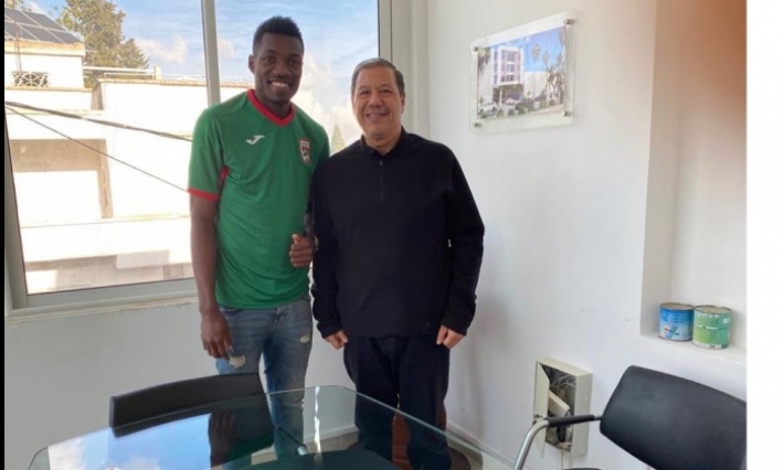 اللاعب الدولي جاك ميدينا يتعاقد مع الملعب التونسي