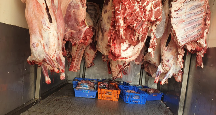 Grombalia : Saisie de 135 KG de viande avariée à bord d’un camion