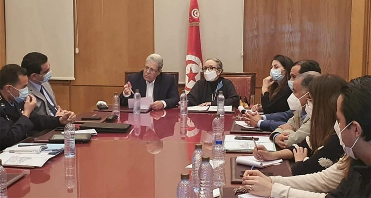 Najla Bouden en visite à la cellule de crise des affaires étrangères