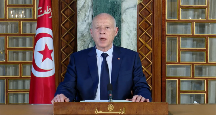 Kais Saied : Nous essayons de créer la société de droit