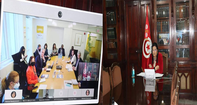 Sihem Nemsia en discussion avec le vice-président de la Banque mondiale