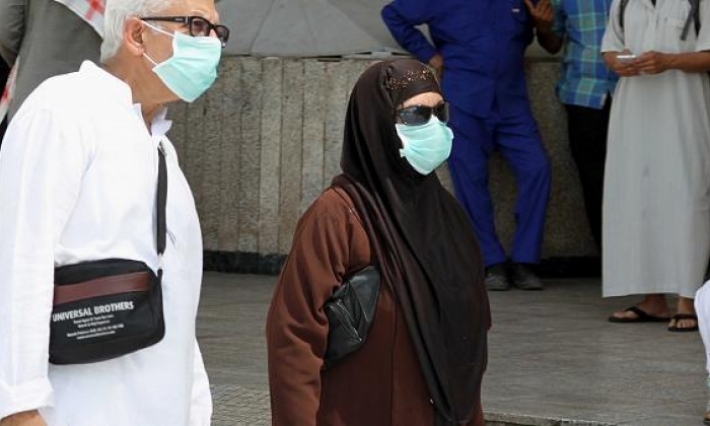 السعودية تدعو إلى عدم مغادرة المتازل إلا للضرورة القصوى بسبب انتشار فيروس كورونا 