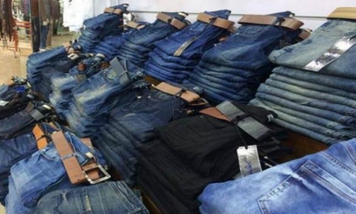 حجز ملابس جاهزة مهربة بجهة أريانة بقيمة 522 مليون