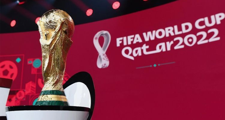 فيفا يحدد موقفه رسميا من تمديد زمن مباريات كأس العالم إلى 100 دقيقة