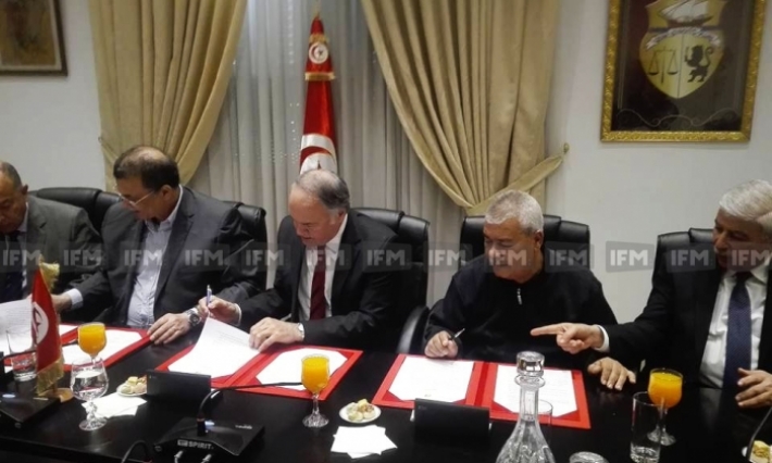 توقيع اتفاقية تفاهم بين وزارة التربية والجامعة العامة للتعليم الأساسي