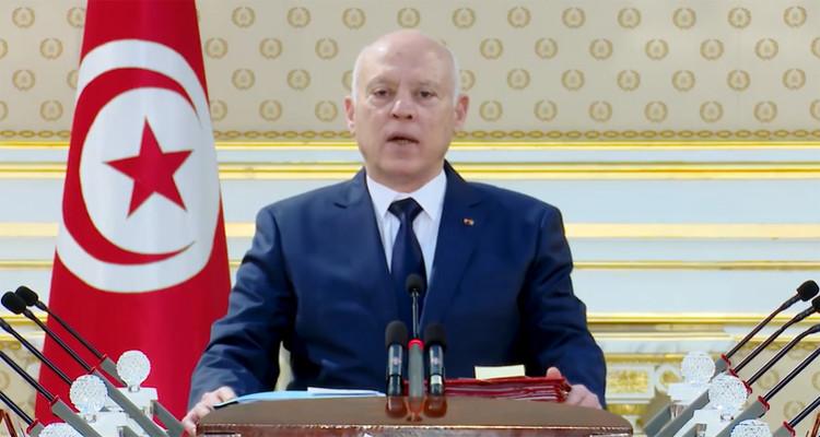 قيس سعيّد: سنتخذ الإجراءات الضرورية للحد من الاحتكار والتلاعب بقوت التونسيين