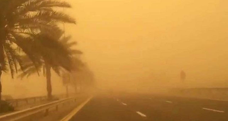 دواوير رملية تحجب الرؤية بالطريق السيارة تونس-قابس