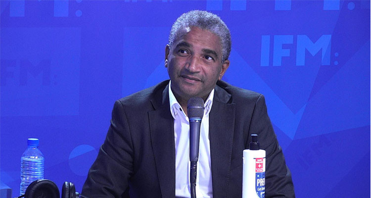 كمال دقيش: "كان جينا في نظام دكتاتوري راهي الاستشارة الوطنية ولّات إجبارية"