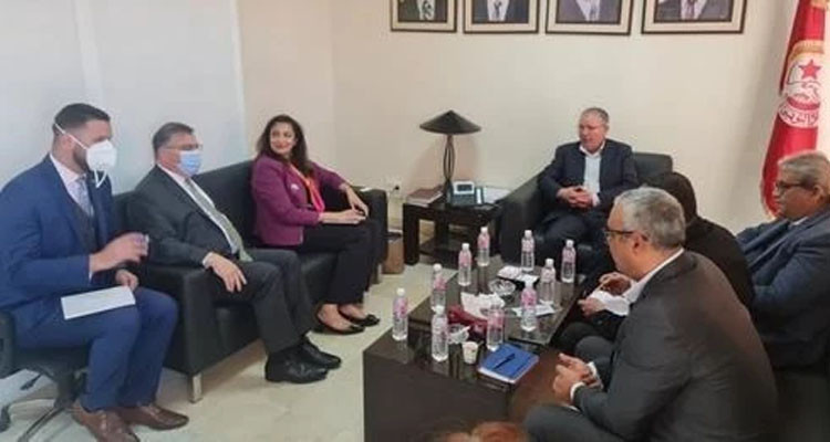 نور الدين الطبوبي يلتقي مساعدة وزير الخارجية الأمريكي